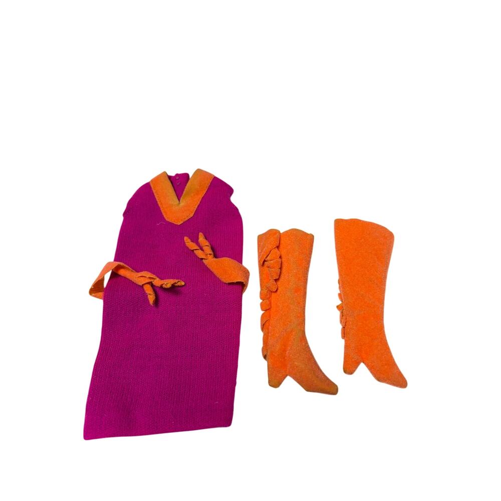 VTG Barbie 1971 "Fringe Benefits" outfit. #3401. vintage, light staining